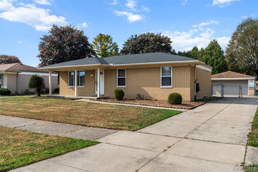 40553 Passmore Drive, Clinton Twp, MI 48038 — Photo 4