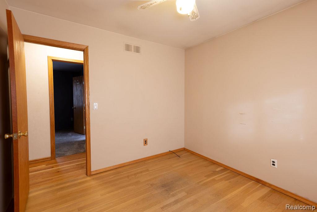43428 Hartwick Drive, Sterling Heights, MI 48313 — Photo 27