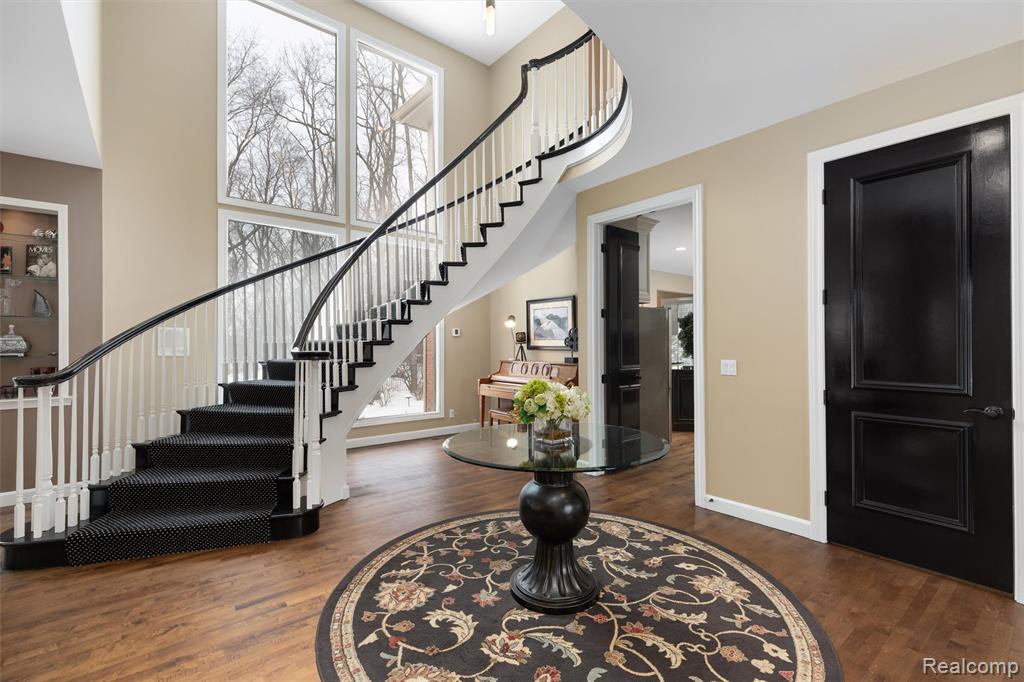 49474 Pine Ridge Court, Plymouth, MI 48170 — Photo 4