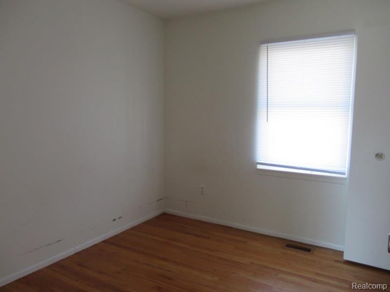 10 3rd Street, Mount Clemens, MI 48043 — Photo 9