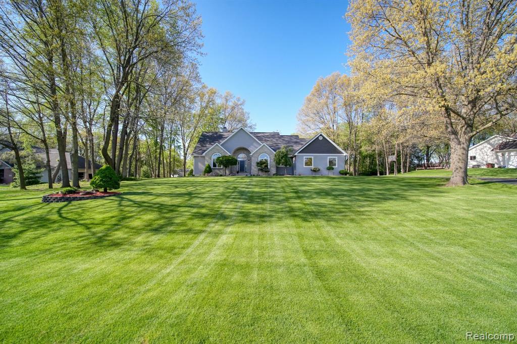 4852 INDIAN CREEK Drive, Jackson, MI 49201 — Photo 2