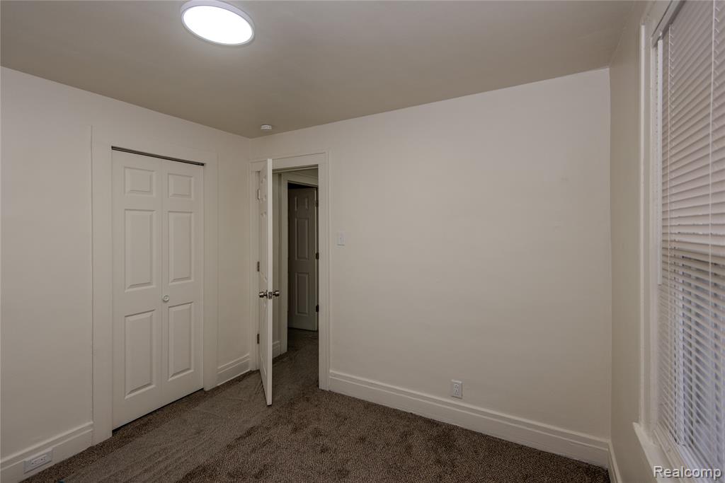 751 Dupont Street, Flint, MI 48504 — Photo 13
