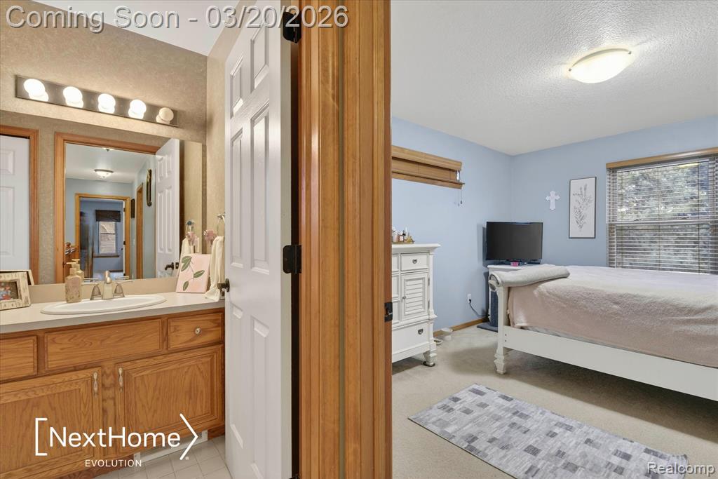 27078 Brookview Court, Flat Rock, MI 48134 — Photo 50