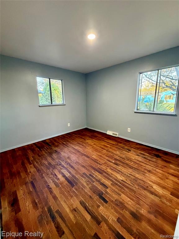 5473 Harvard Street, Flint, MI 48505 — Photo 10