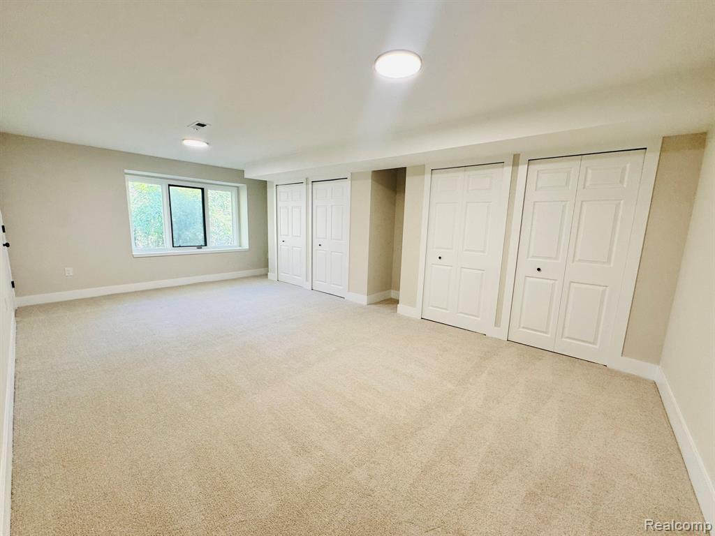 5616 Hillcrest Circle W, West Bloomfield, MI — Photo 31