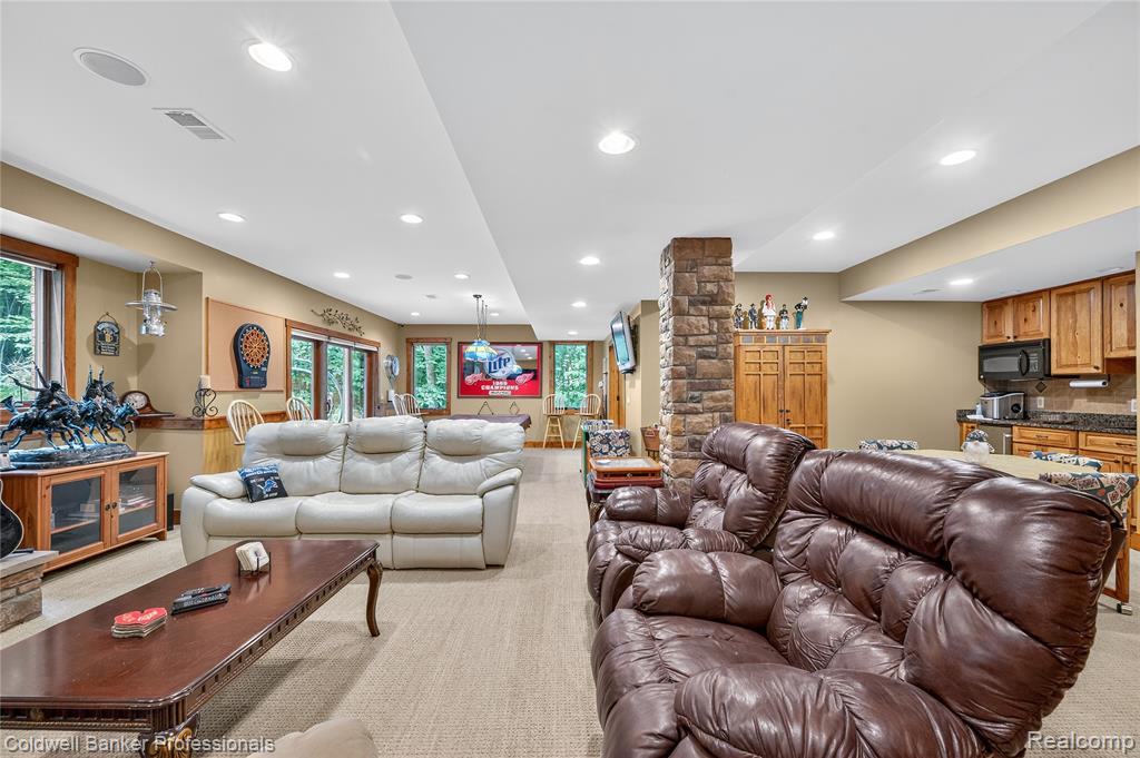 3690 Hickory Rim Drive, Ortonville, MI 48462 — Photo 32
