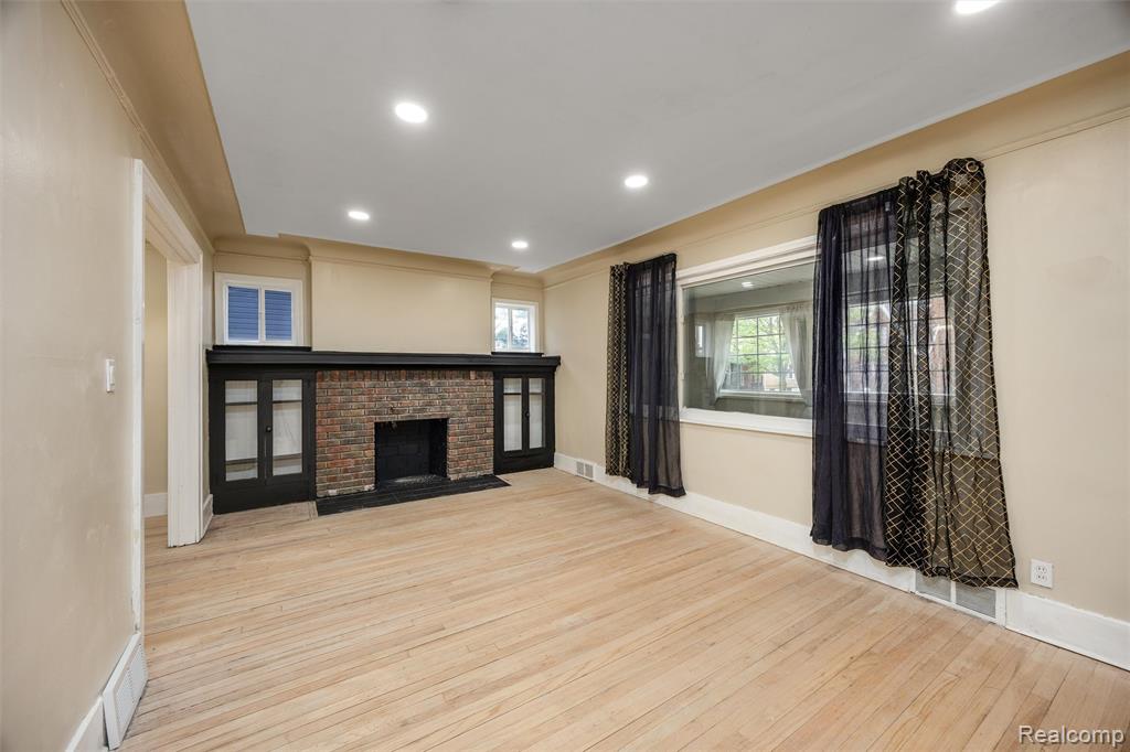 10320 Crocuslawn Street, Detroit, MI 48204 — Photo 4