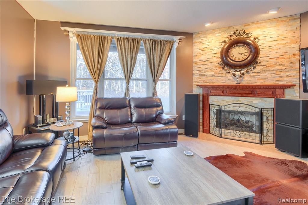 2653 Ravine Side Lane N, Howell, MI 48843 — Photo 28