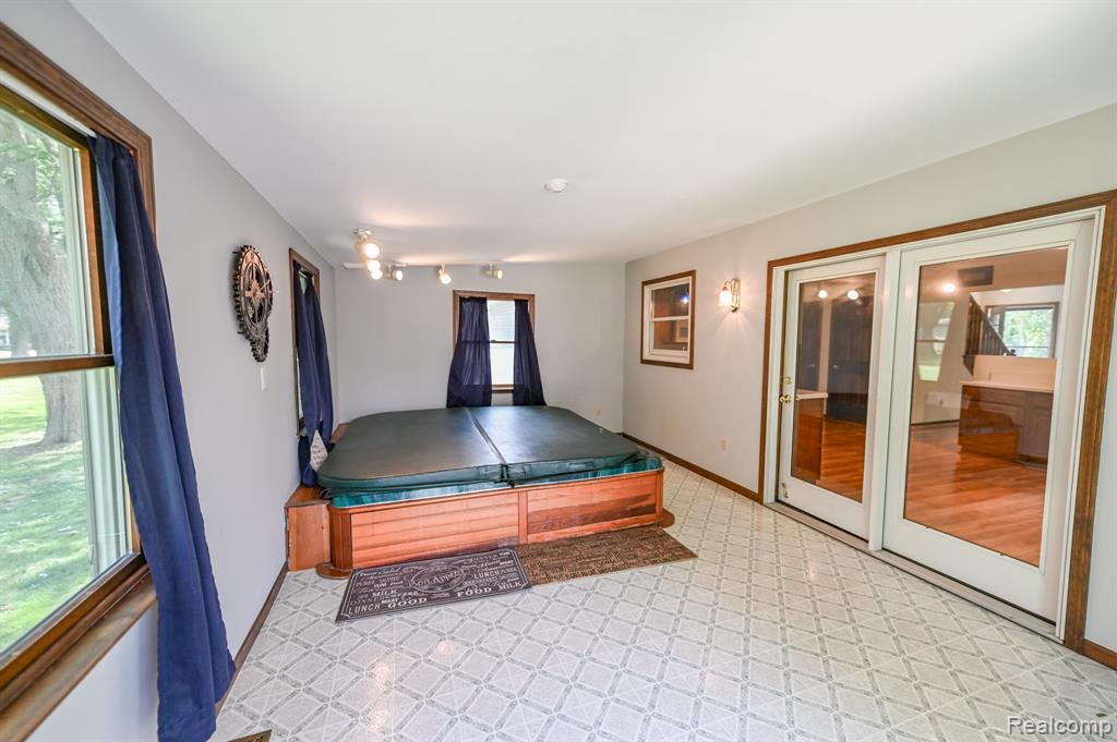 4534 SUPERIOR Street, Newport, MI 48166 — Photo 31