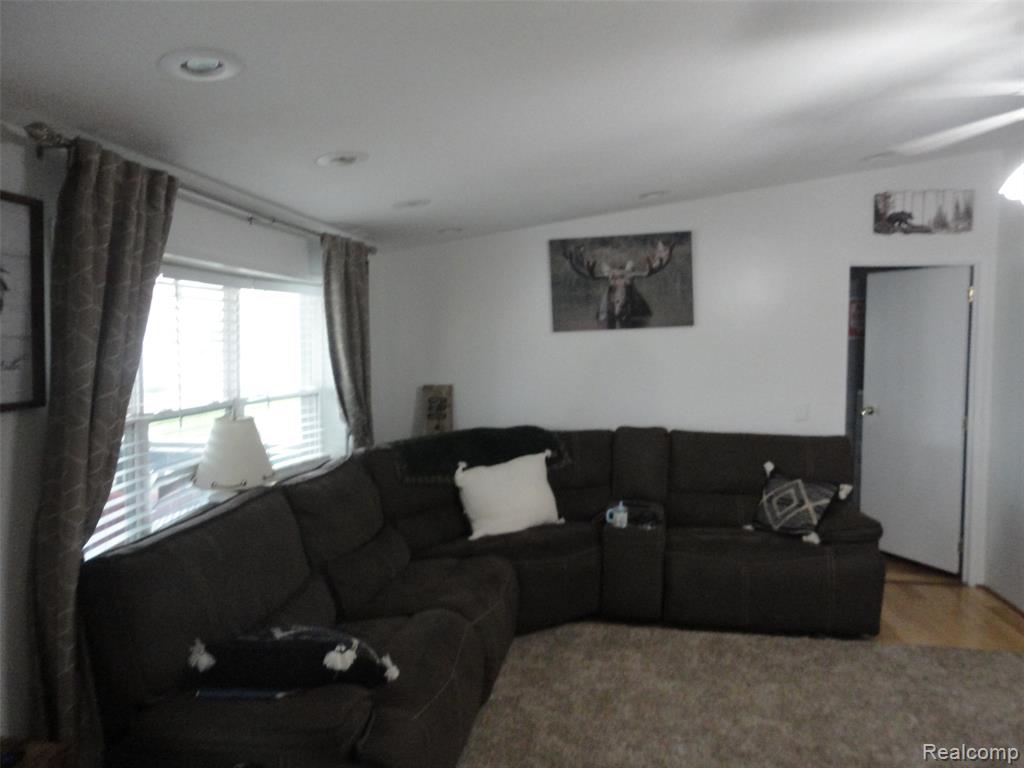 815 Jacobs Landing, Monroe, MI 48161 — Photo 4