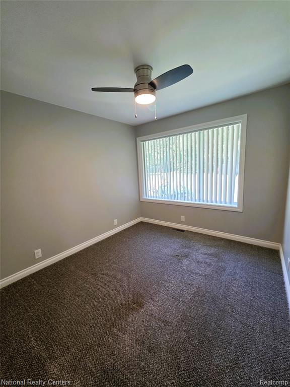 215 Almont Avenue, Almont, MI 48003 — Photo 13