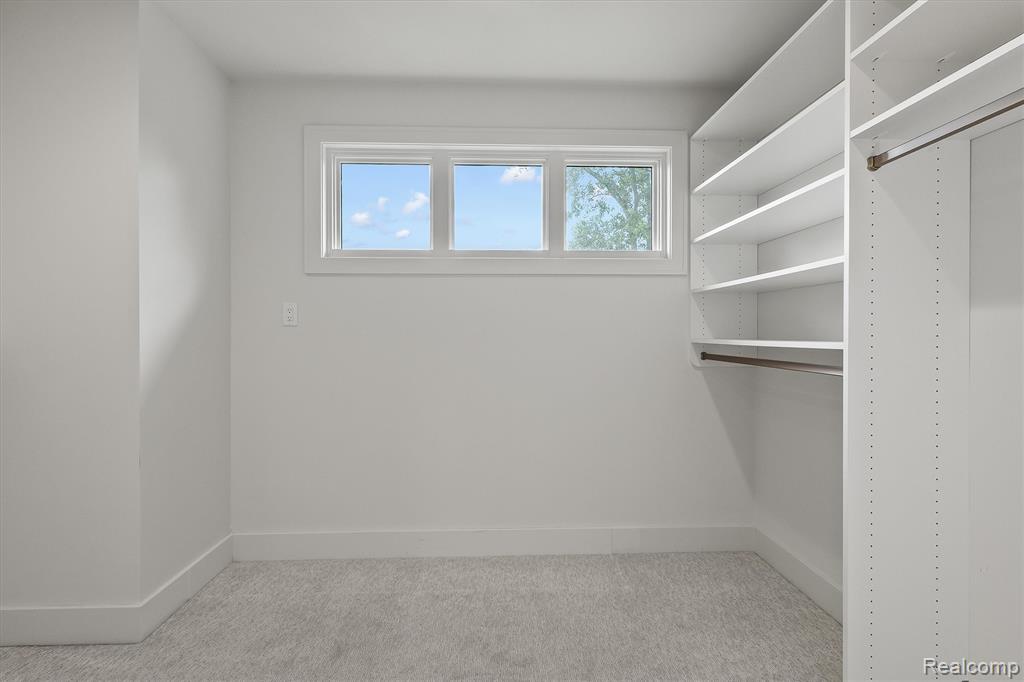 7303 Brookside Village Court, Bloomfield Hills, MI 48301 — Photo 20