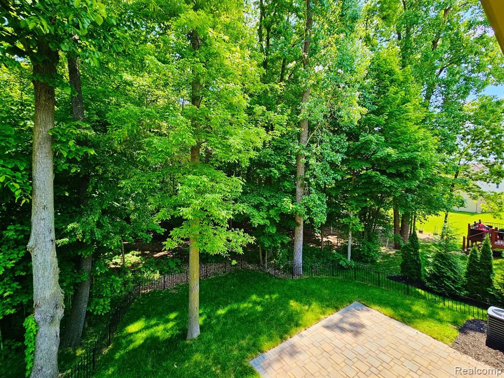 13401 STAMFORD Road, Belleville, MI 48111 — Photo 43
