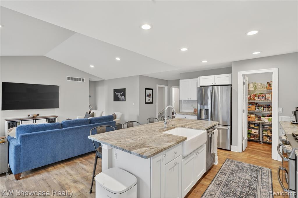 3108 Theodore E, Wixom, MI 48393 — Photo 22
