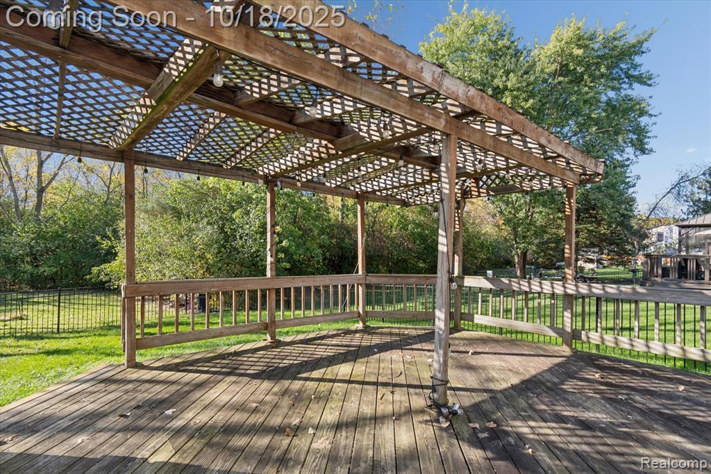5696 Huntington Court, Ypsilanti, MI 48197 — Photo 43