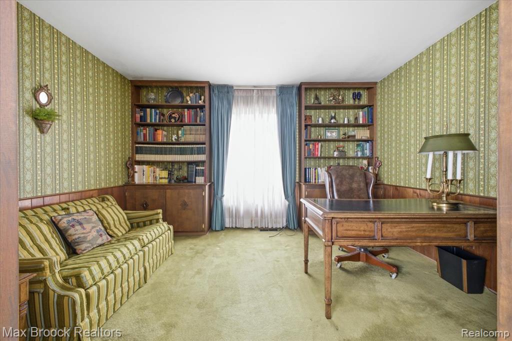 5956 Pinecroft Drive, West Bloomfield, MI — Photo 9