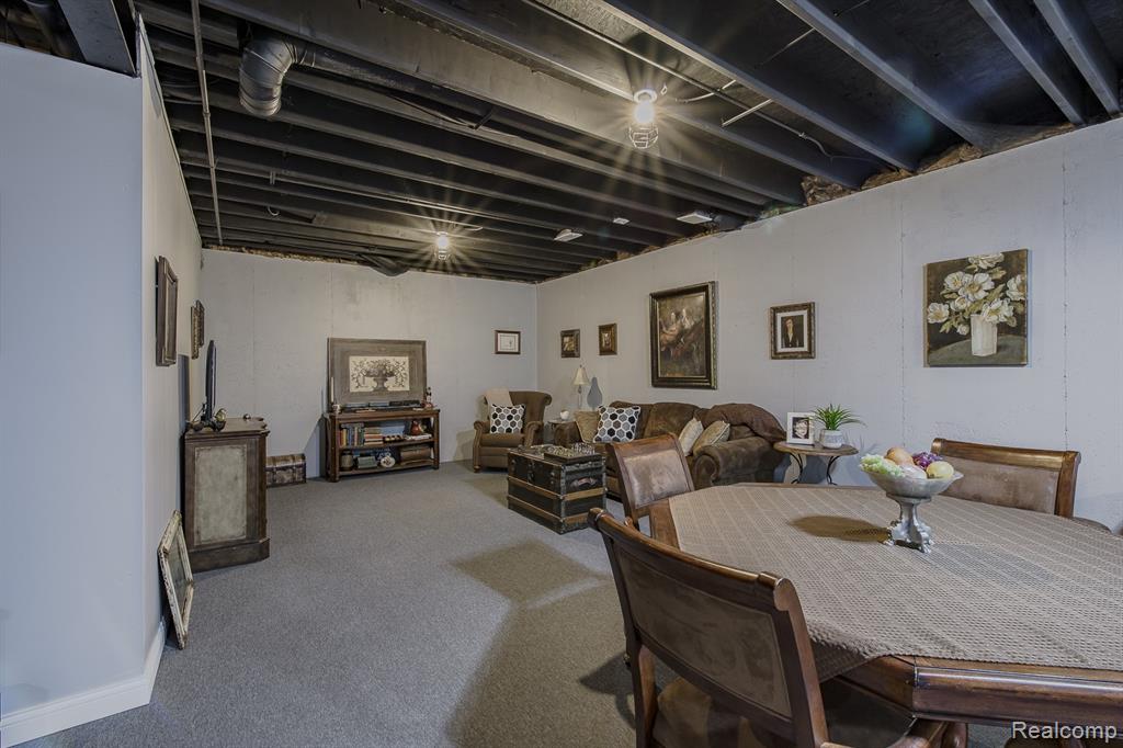 7466 Village Court, Davisburg, MI 48350 — Photo 27