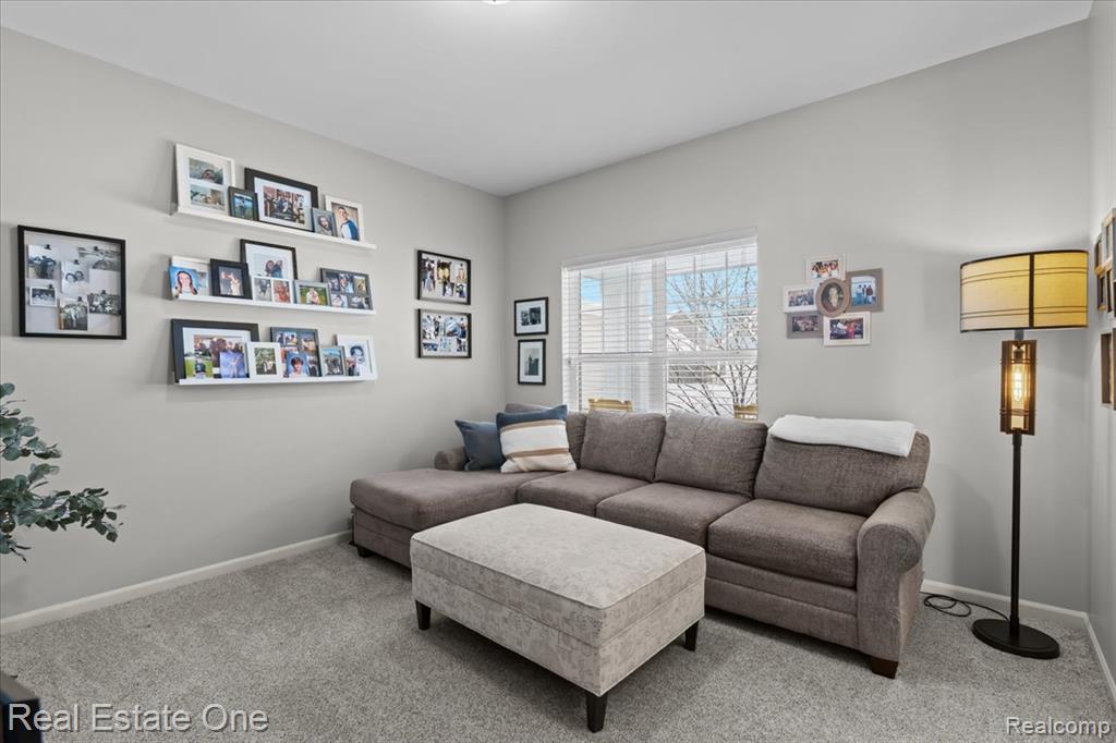 924 Riverstone Court, Milford, MI 48381 — Photo 9