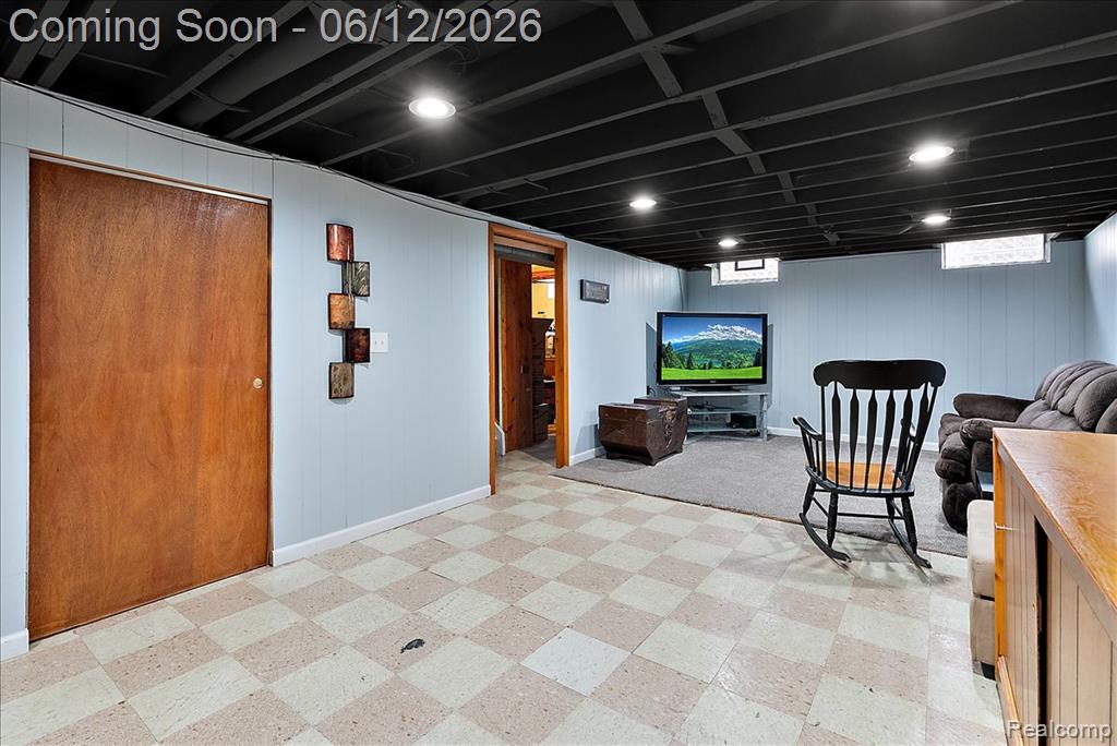 29555 Herbert Street, Madison Heights, MI 48071 — Photo 21