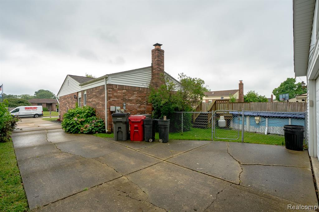 41381 Clayton Street, Clinton Twp, MI 48038 — Photo 30