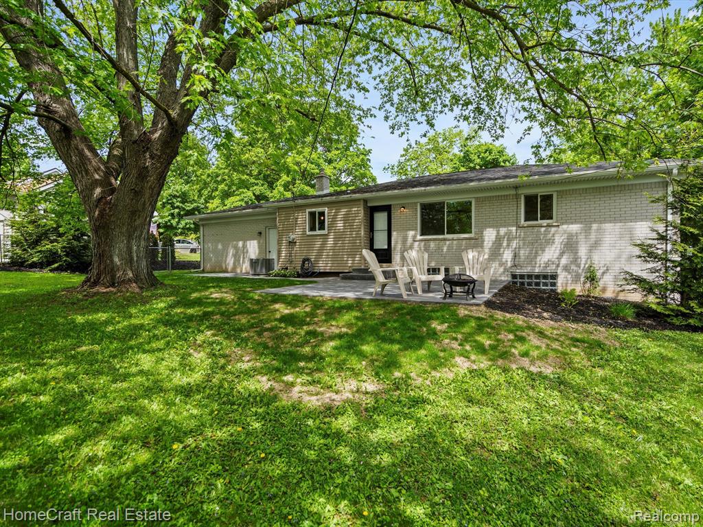 523 W BROOKS Street, Howell, MI 48843 — Photo 29