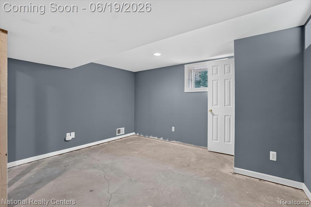 8280 W Rolston Road, Linden, MI 48451 — Photo 27