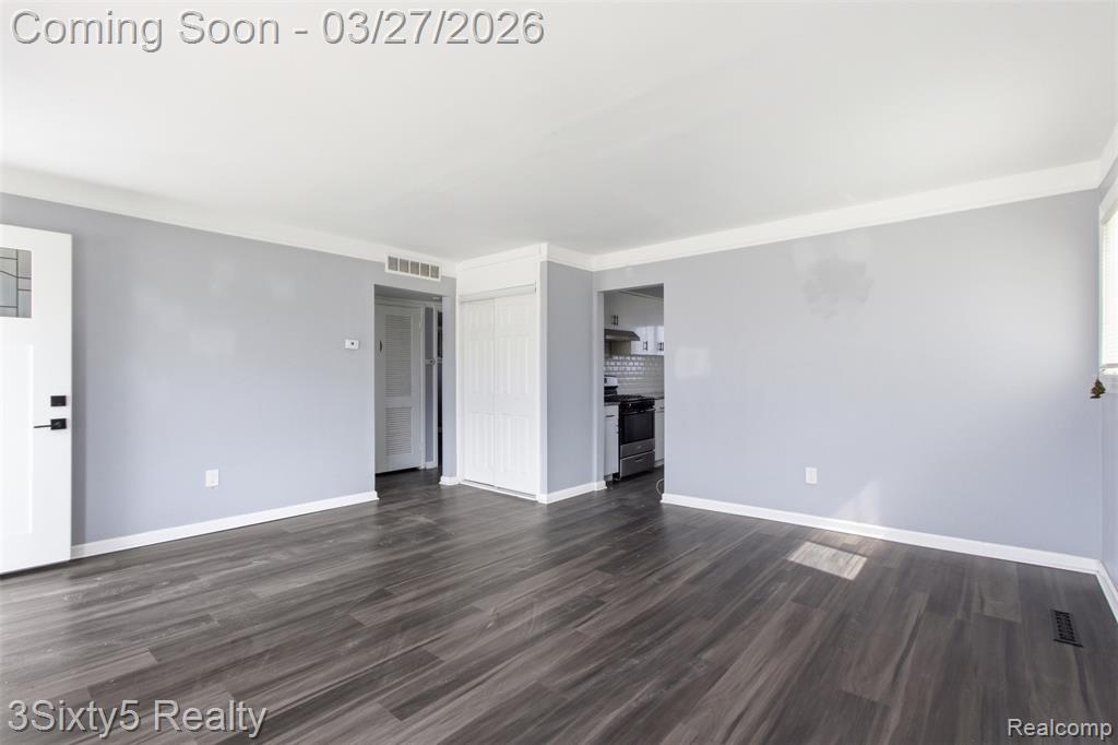 21950 Coolidge Highway, Oak Park, MI 48237 — Photo 5