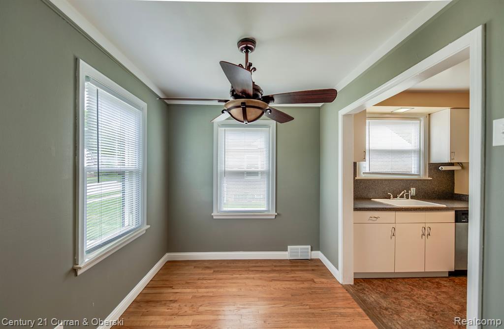 609 N BLAIR Avenue, Royal Oak, MI 48067 — Photo 8