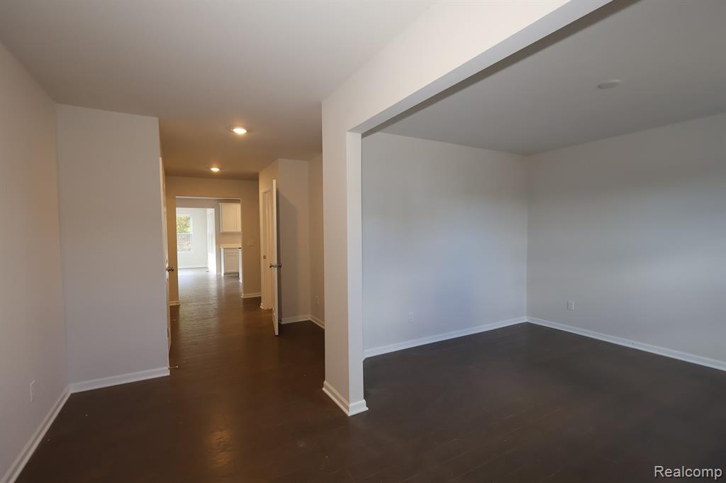 439 Hidden River W, Holly, MI 48442 — Photo 3