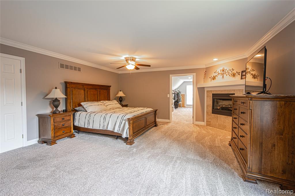 5429 Shorewood Drive, Fort Gratiot, MI 48059 — Photo 43