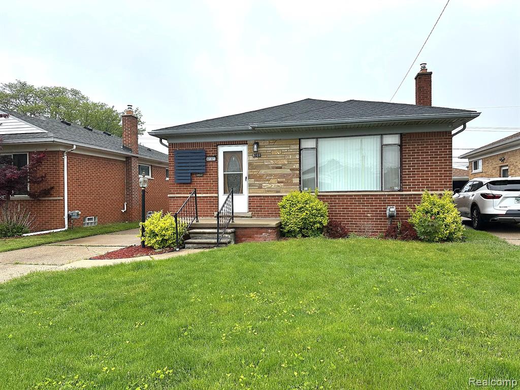 8101 Marian Street, Warren, MI 48093 — front exterior