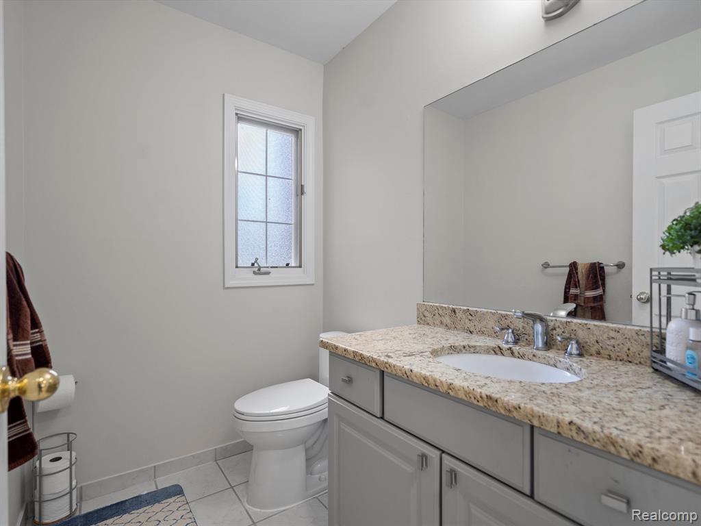 4979 SOMERTON Drive, Troy, MI 48085 — Photo 17