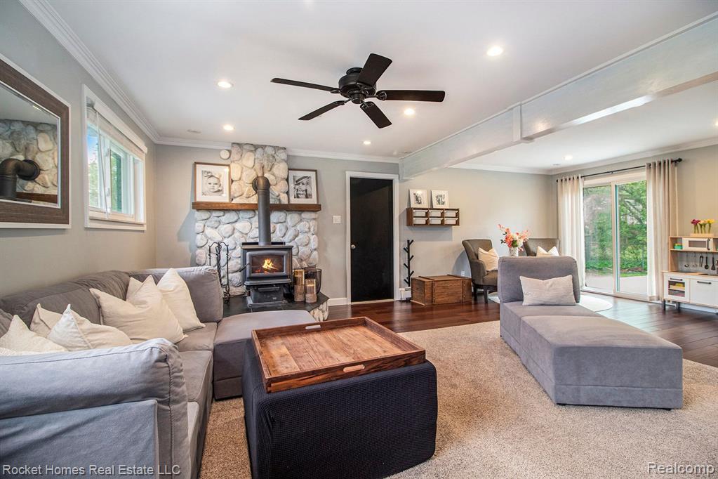 7170 Crestmore Street, West Bloomfield, MI 48323 — Photo 5