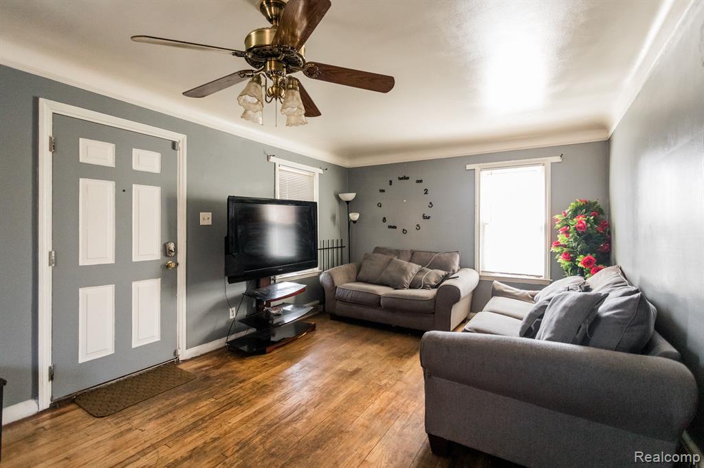 7551 RUTHERFORD Street, Detroit, MI 48228 — Photo 8