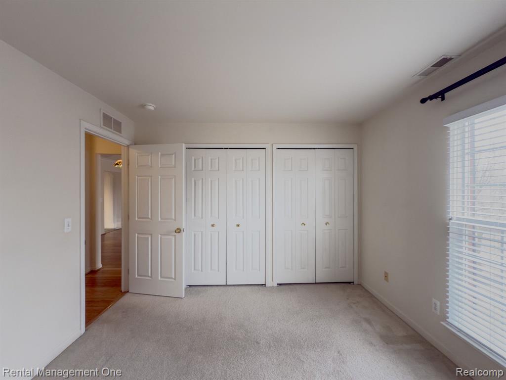 44327 LAKEPOINTE Drive, Sterling Heights, MI 48313 — Photo 30