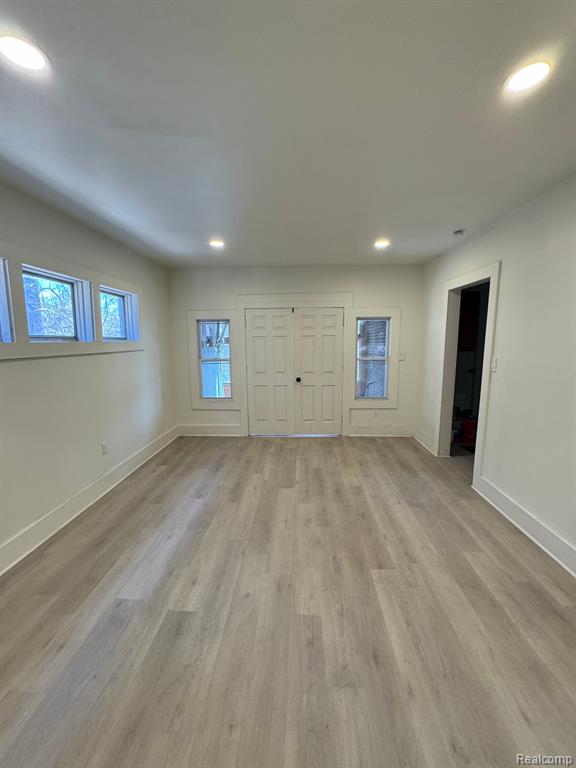 100 MASSACHUSETTS Street, Highland Park, MI 48203 — Photo 6