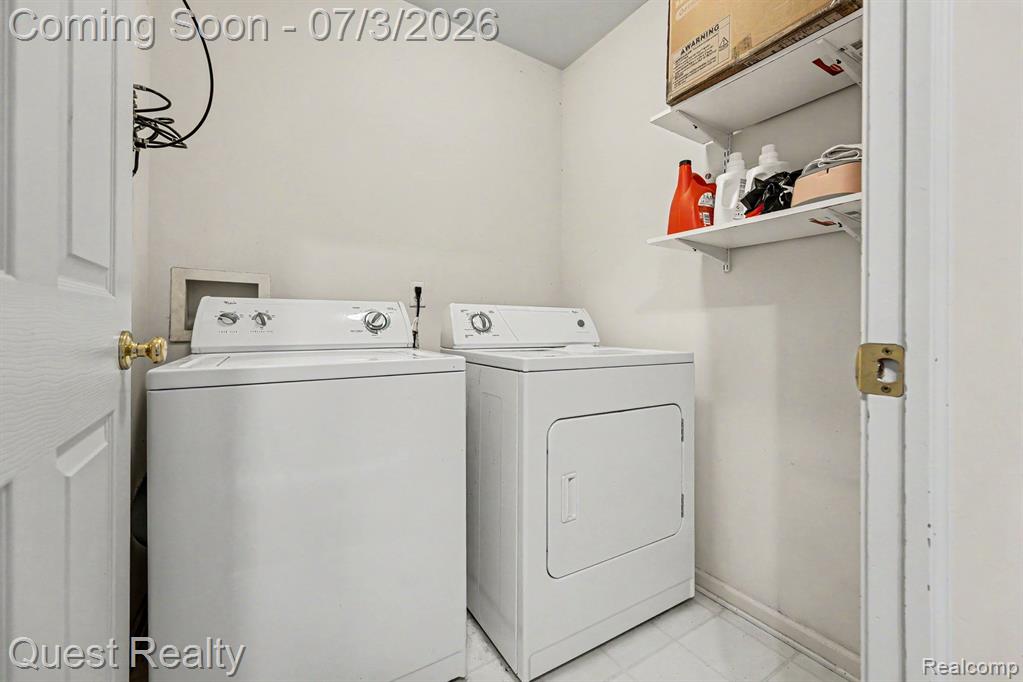 168 Amys Walk Walk, Auburn Hills, MI 48326 — Photo 21