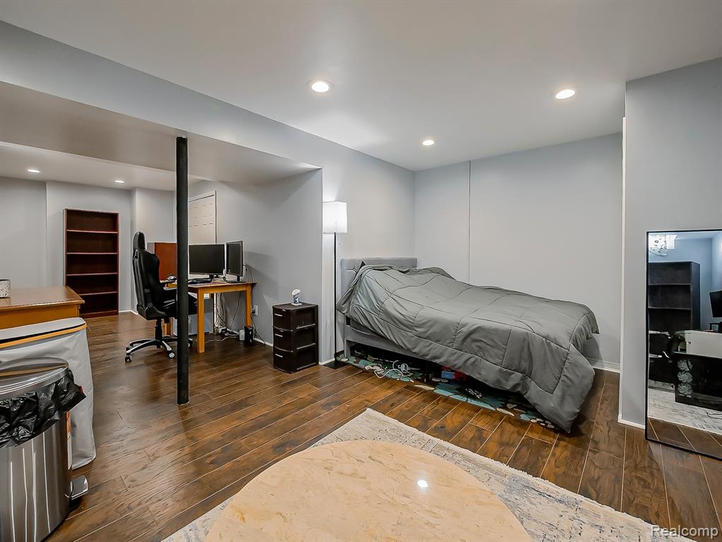 41399 Belden Circle, Novi, MI 48377 — Photo 22