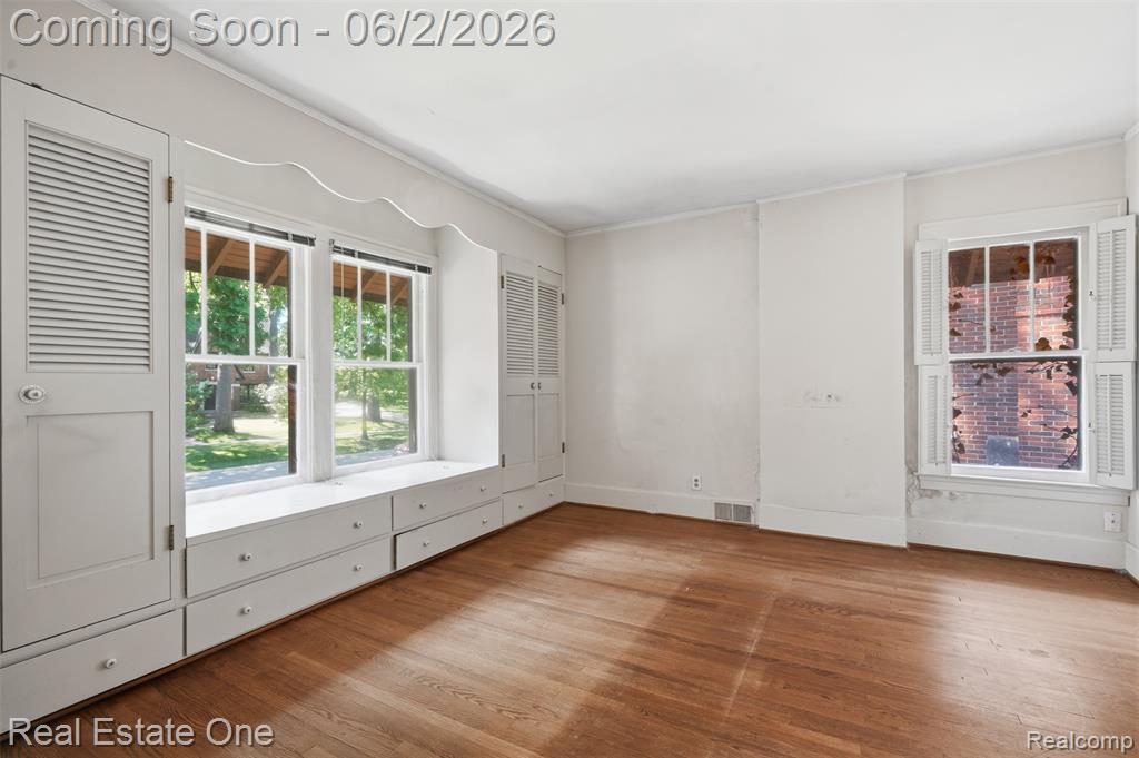 8606 Hendrie Boulevard, Huntington Woods, MI — Photo 19