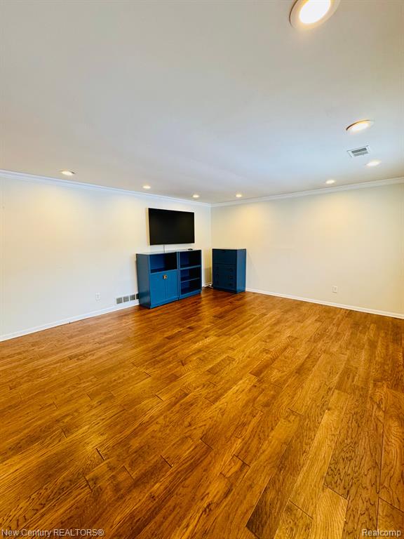 4327 Hampton Blvd, Royal Oak, MI 48073 — Photo 9