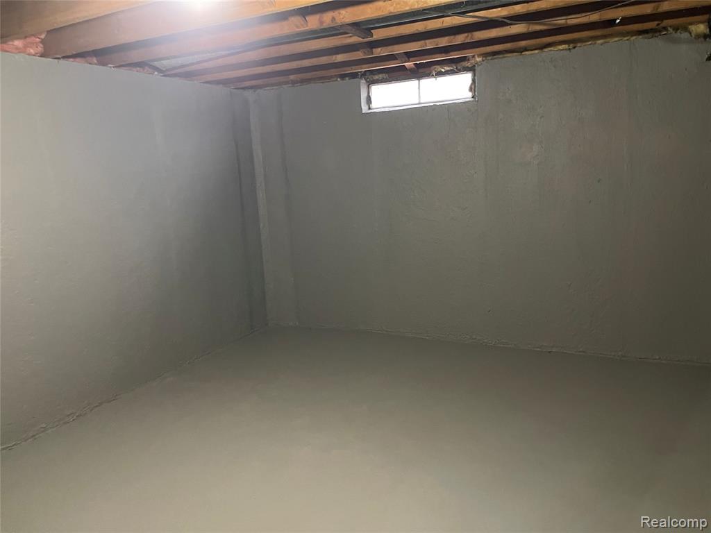 80 W Mansfield Avenue, Pontiac, MI 48340 — Photo 16
