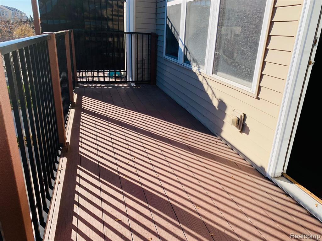 44525 Gwinnett Loop, Novi, MI — Photo 22