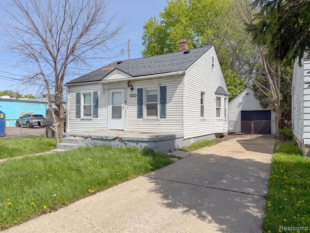 18533 Kenosha Street, Harper Woods, MI 48225 — front exterior