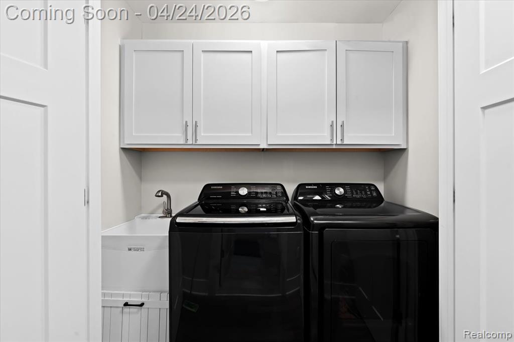 5860 Scenic Bluff Drive, Brighton, MI 48116 — Photo 11