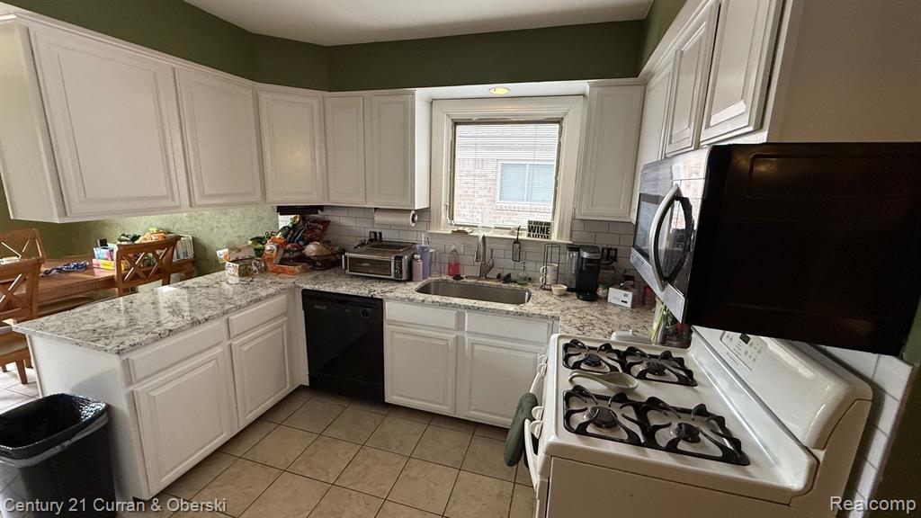 47724 MEADOWBROOK Drive, Macomb, MI 48044 — Photo 7