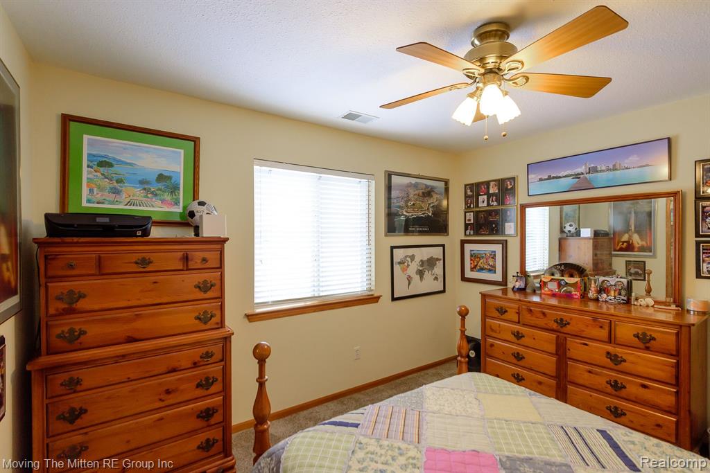 45912 PURPLE SAGE, Belleville, MI 48111 — Photo 18