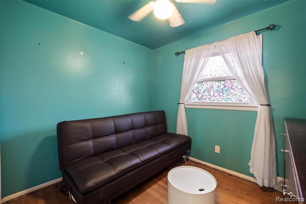 8873 Wormer, Redford, MI 48239 — Photo 14