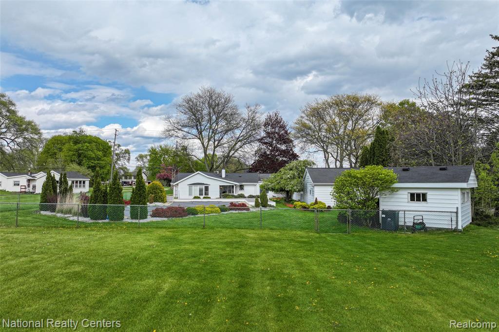 4347 N Gale Road, Davison, MI 48423 — Photo 13