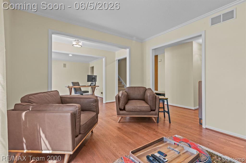 5681 WOODFIELD Parkway, Grand Blanc, MI 48439 — Photo 13