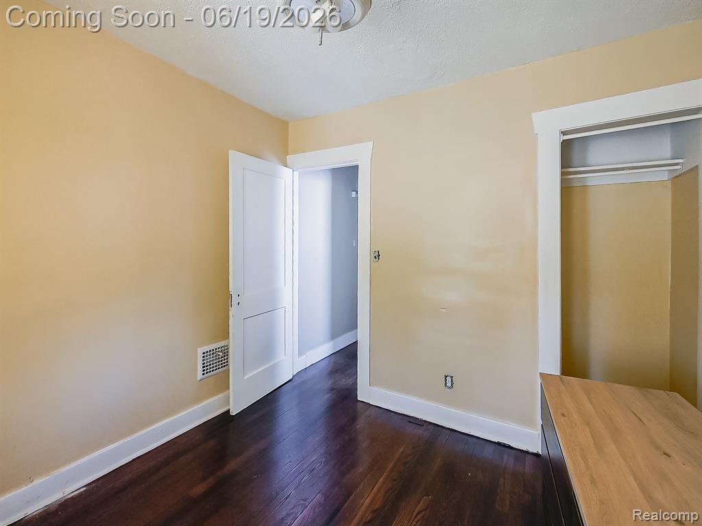 7681 Ellsworth Street, Detroit, MI 48238 — Photo 8